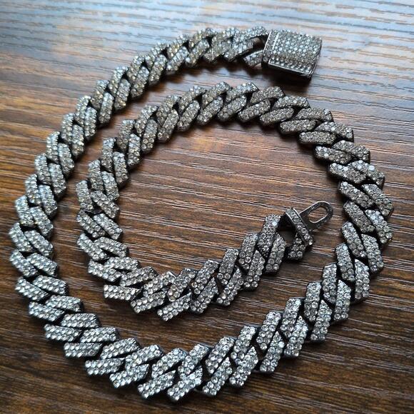 Moissanite Cuban Link Chain Necklace Wide Iced Out 18 Inches Long Black/White